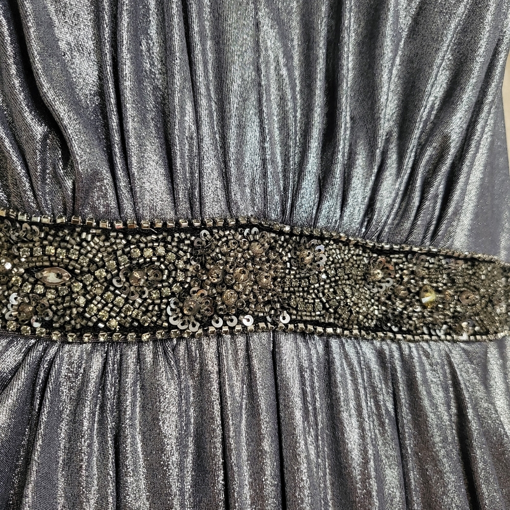 Evening Gown - Picture 4 of 9
